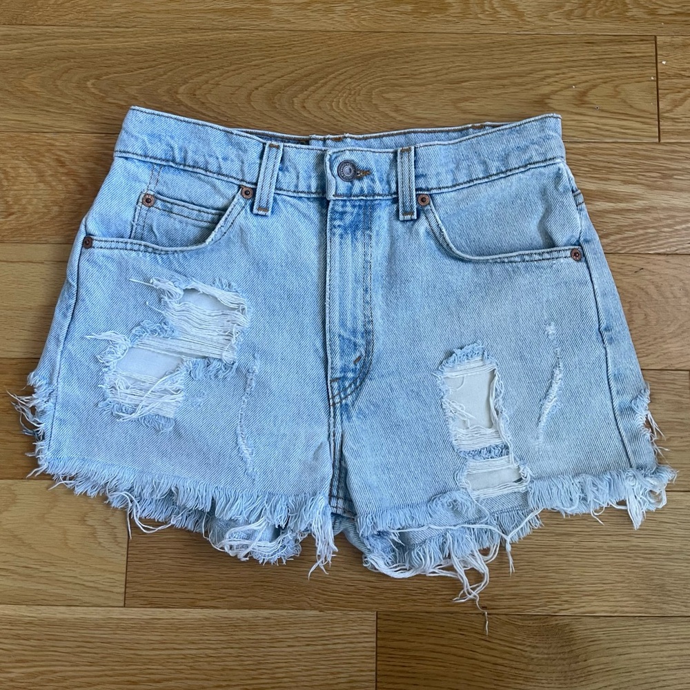 Vintage distressed Levi jeans 505 cut off shorts orange tab fits 25/26/27